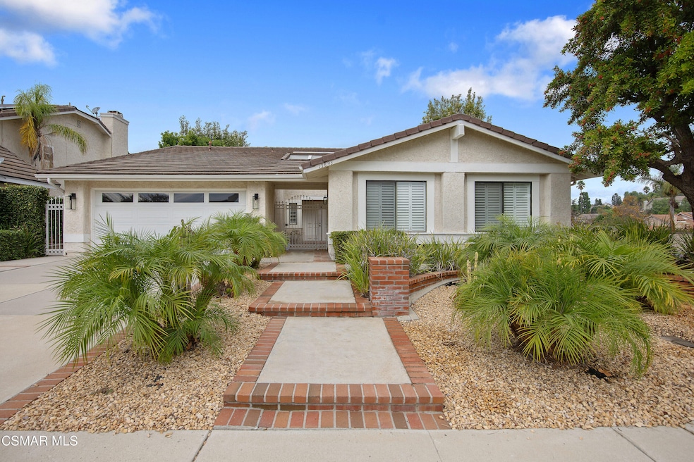 13893 Christian Barrett Dr, Moorpark, CA 93021 - photo 1