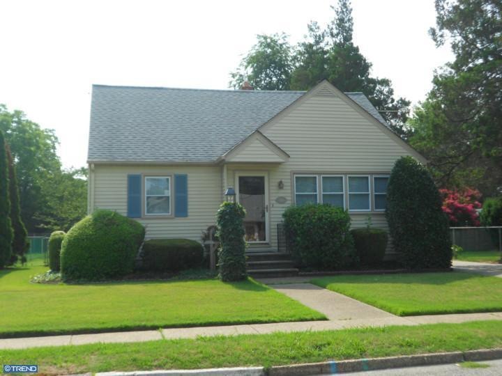300 Maple Ave, Gloucester City, NJ 08030 - photo 1