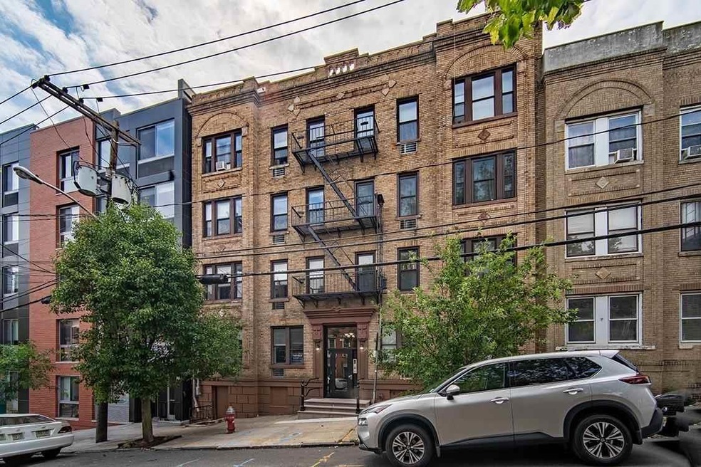 108 Waldo Ave unit 2A, Jersey City, NJ 07306 - photo 1