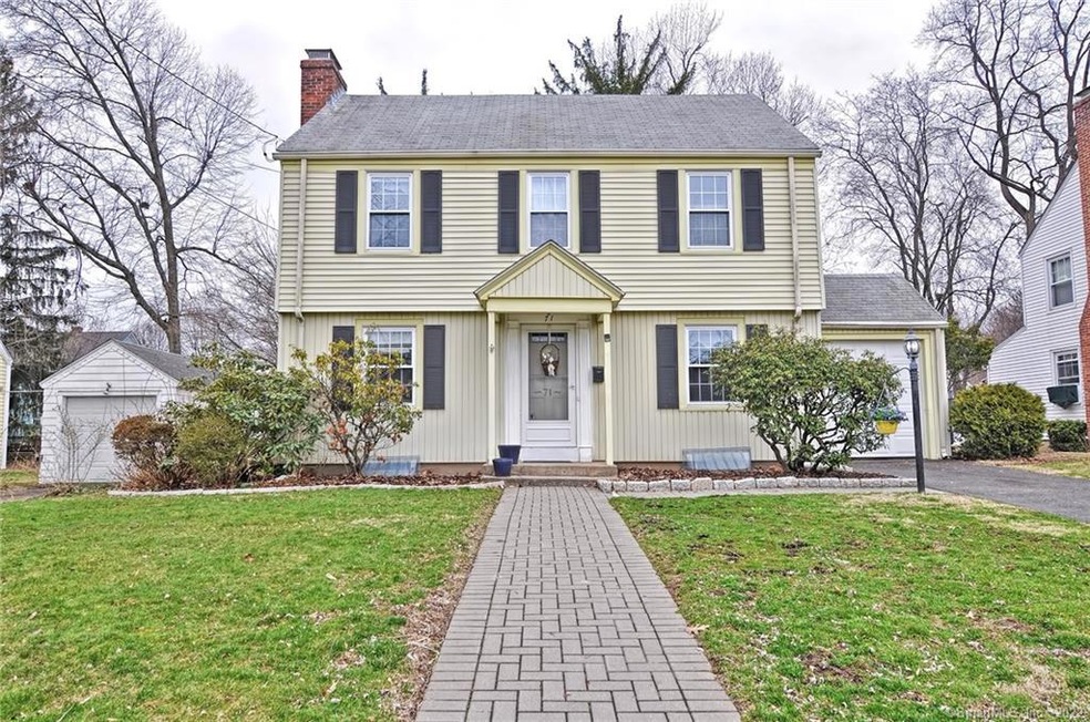 71 Beverly Rd, West Hartford, CT 06119 - photo 1