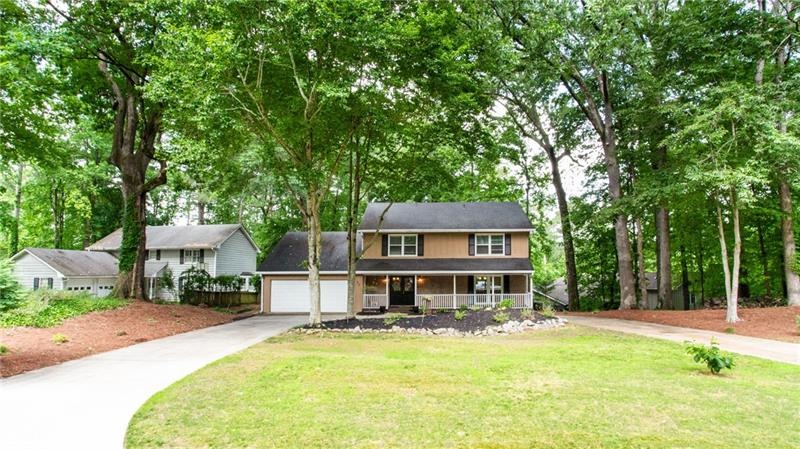 Beautiful Home Nestled On A Cul-De-Sac!