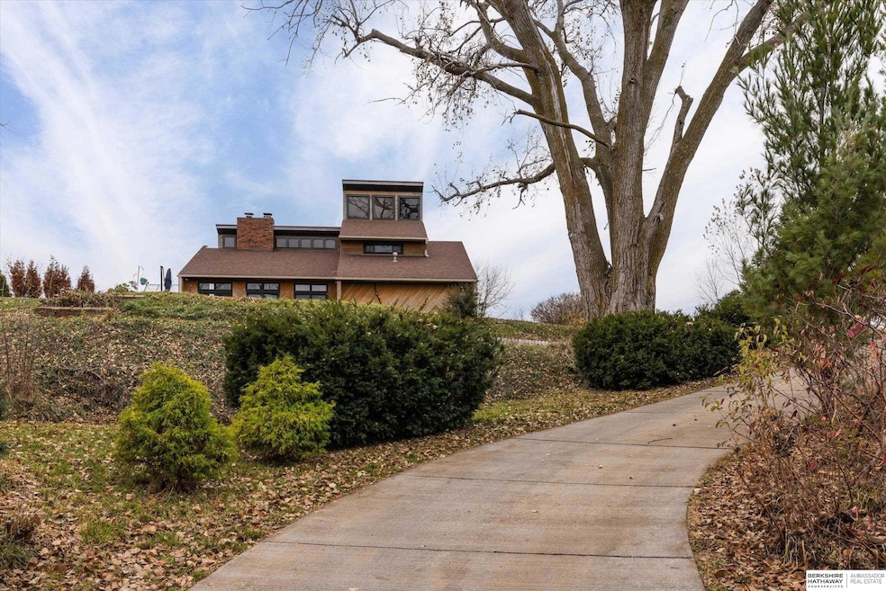 1987 Kellie Dr, Blair, NE 68008 - photo 1