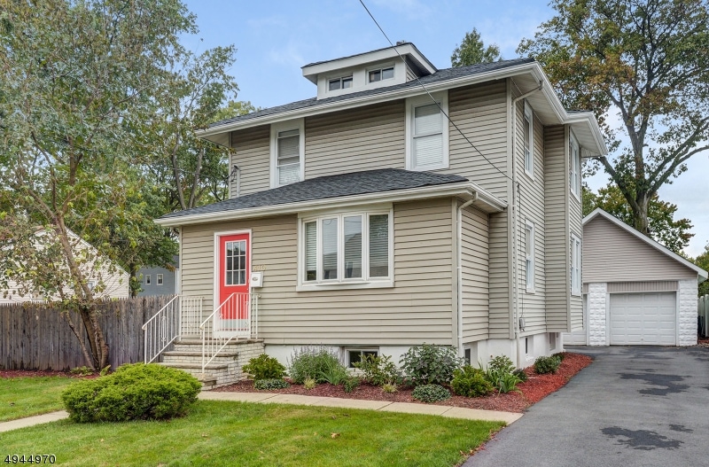 410 Wheatsheaf Rd, Roselle, NJ 07203 - photo 1