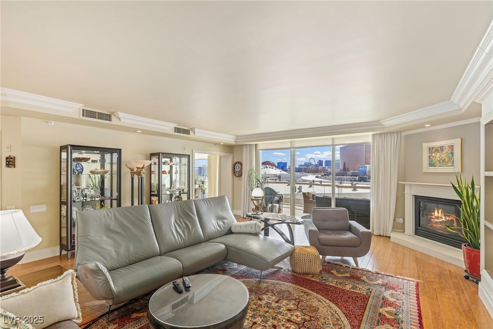 2877 Paradise Rd unit 901, Las Vegas, NV 89109 - photo 1