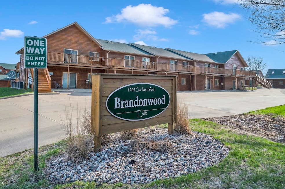 Sold $255,000