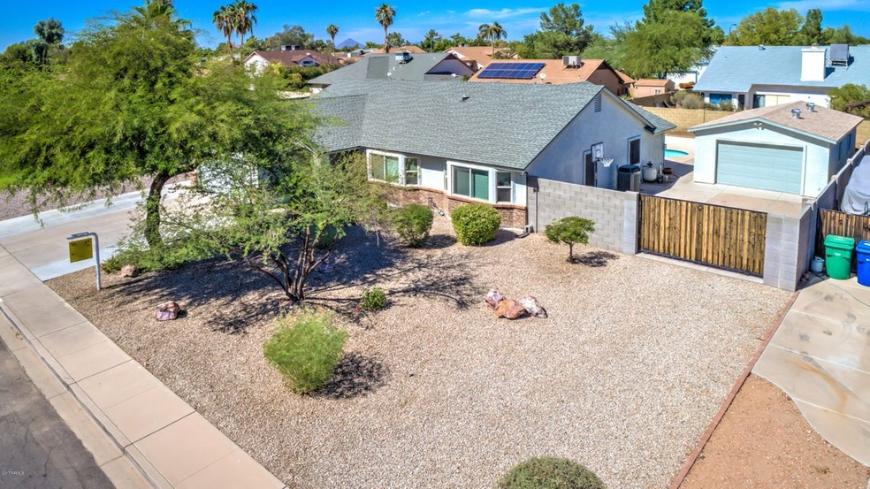 3012 E Lakewood St-105