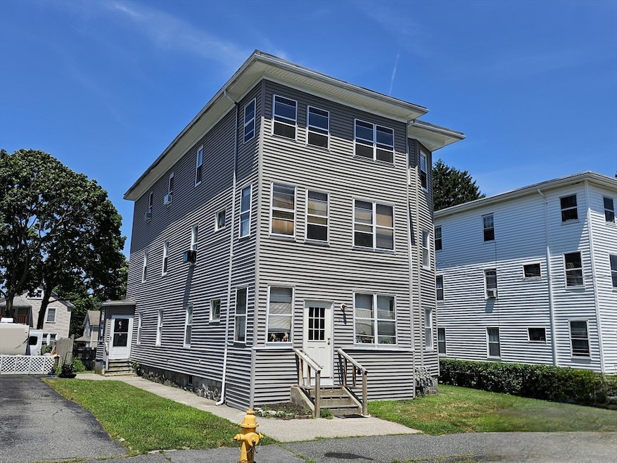 20 Kosta St unit 1, Worcester, MA 01607 - photo 1
