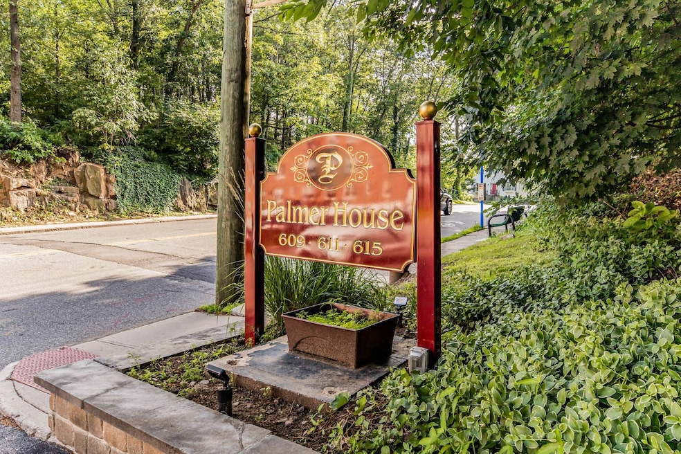 609 Palmer Rd unit 4J, Yonkers, NY 10701 - photo 1