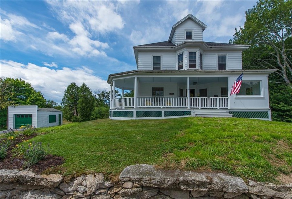 24 Fullerton St, Boothbay Harbor, ME 04538 - photo 1