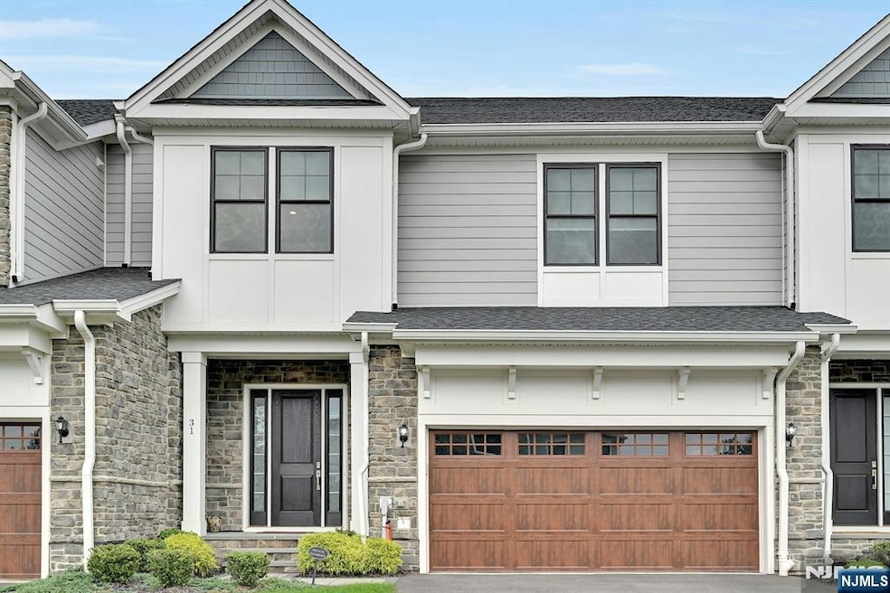 31 St Andrews Cir, River Vale, NJ 07675 - photo 1