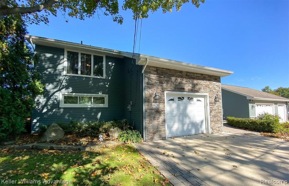 LongworthDr_6628_Front_04.jpg