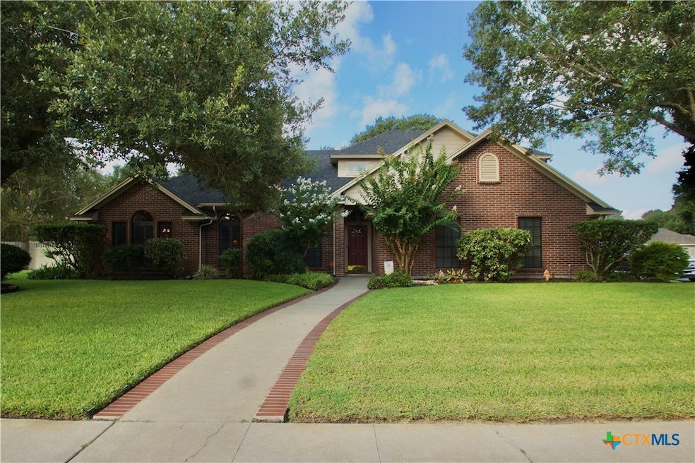 For Sale $419,900 • Co-Listing Agent