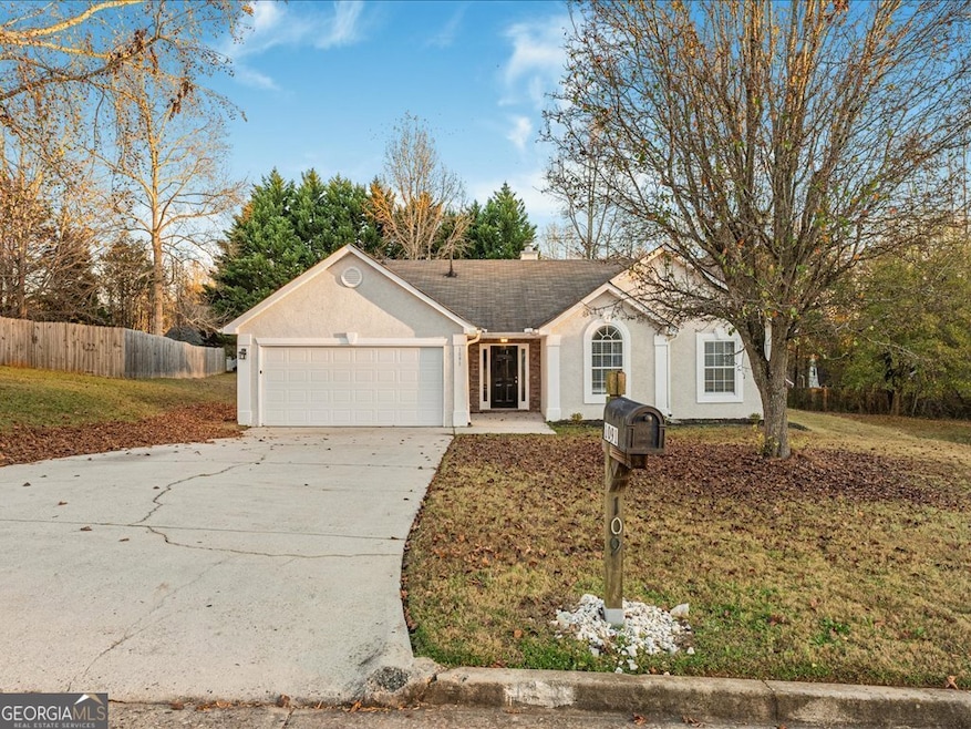 1091 Commons Ct unit 2, Jonesboro, GA 30238 - photo 1