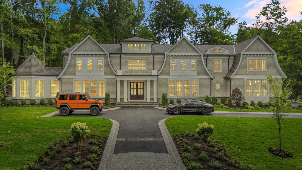 30 Yeoman Dr, Upper Saddle River, NJ 07458 - photo 1