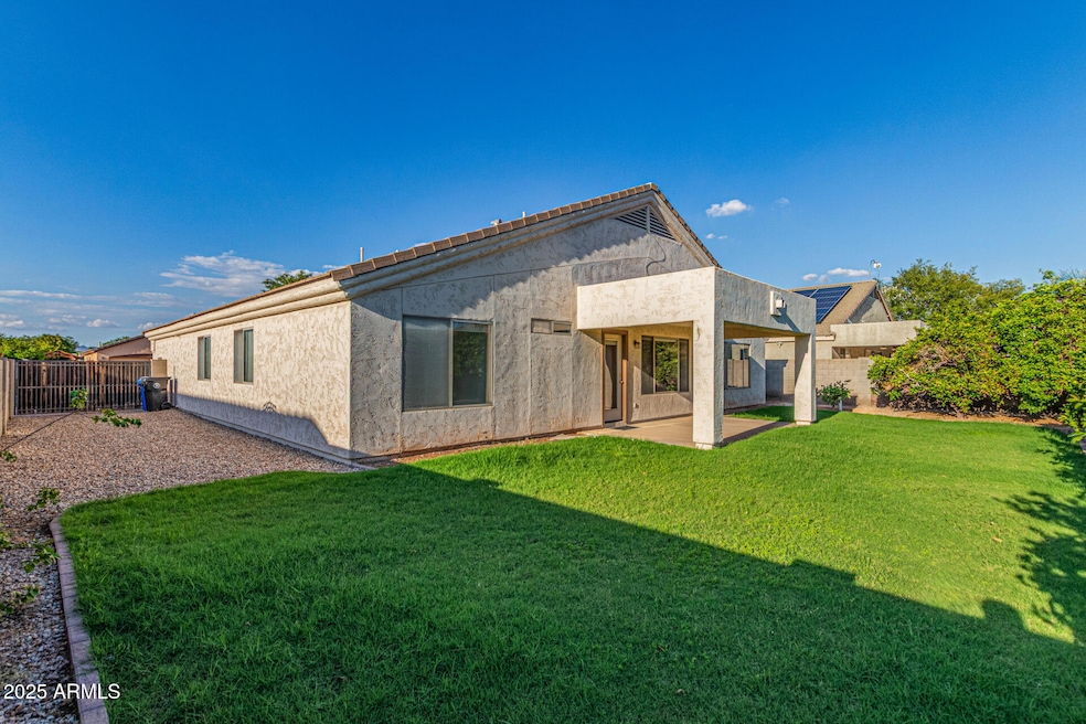 Under Contract $500,000