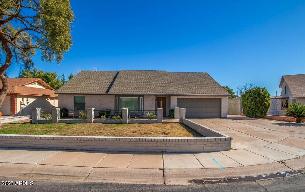 2635 S Brooks Cir, Mesa, AZ 85202 - photo 1