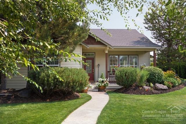 2655 SW Salmon Ave, Redmond, OR 97756 - photo 1