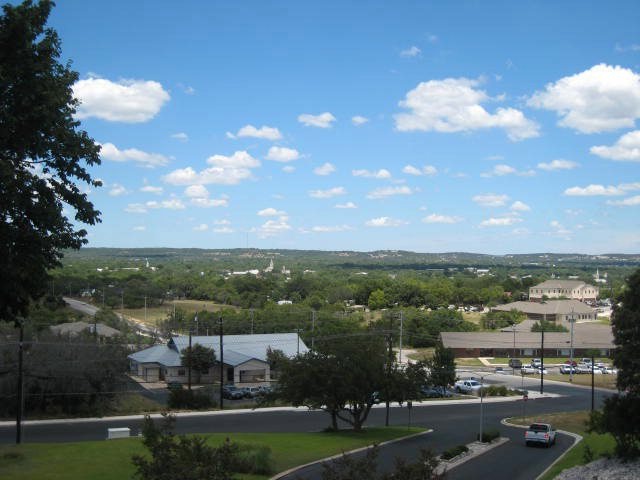 403 Summit Cir, Fredericksburg, TX 78624 - photo 1