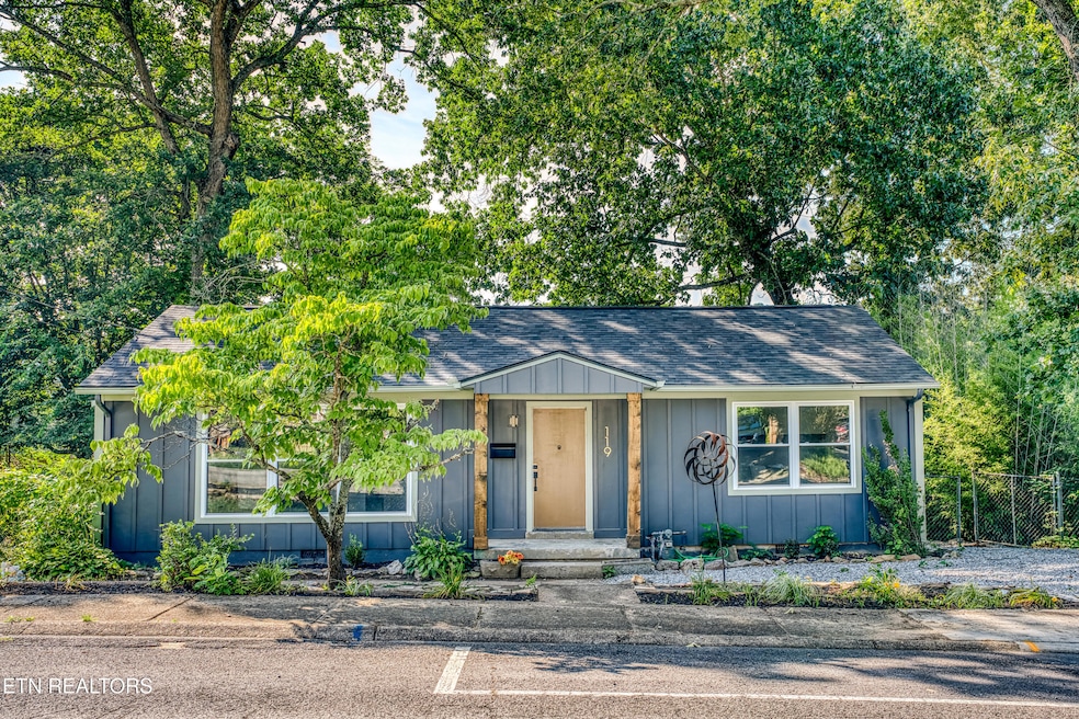 119 Arrowwood Rd-0002