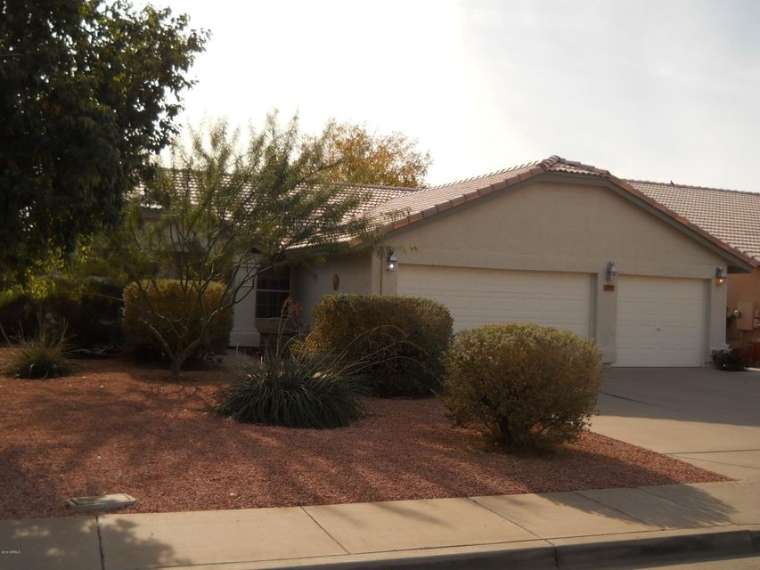 4513 E Grovers