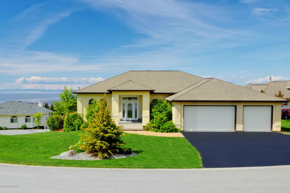Wonderful Hillside Ranch