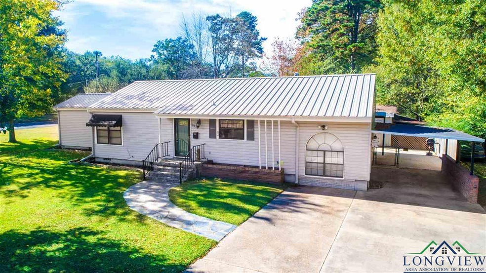 3211 Florence St, Kilgore, TX 75662 - photo 1