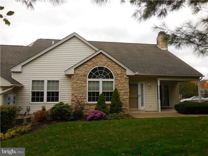 179 Gateway Dr unit 179, Souderton, PA 18964 - photo 1