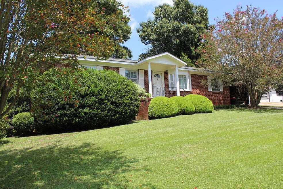 219 Pineview Place, Americus, GA 31709 - photo 1