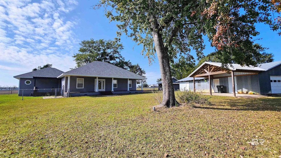 9275 Crawford Rd, Elberta, AL 36530 - photo 1
