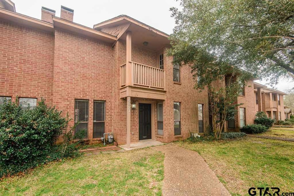 5827 5827 Hollytree, Tyler, TX 75703 - photo 1