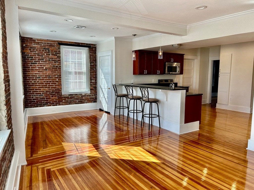 214 Derby St unit 2L, Salem, MA 01970 - photo 1