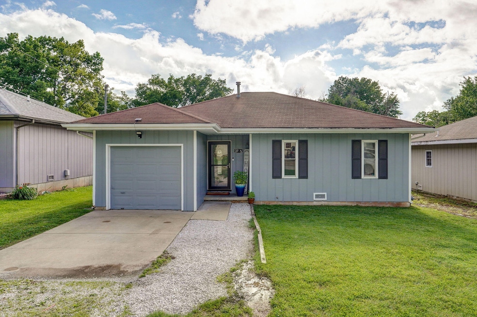 2715 N Pierce Ave-2