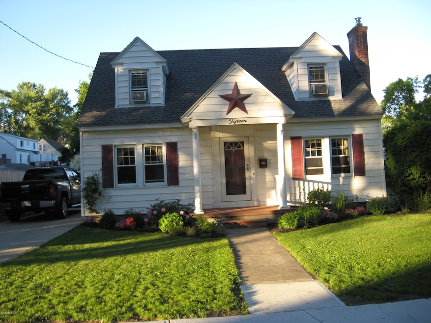 15 New York Ave, Pittsfield, MA 01201 - photo 1