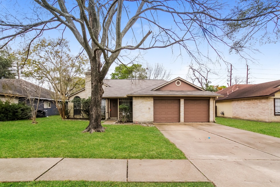 15410 Pebble Lake Dr, Houston, TX 77095 - photo 1