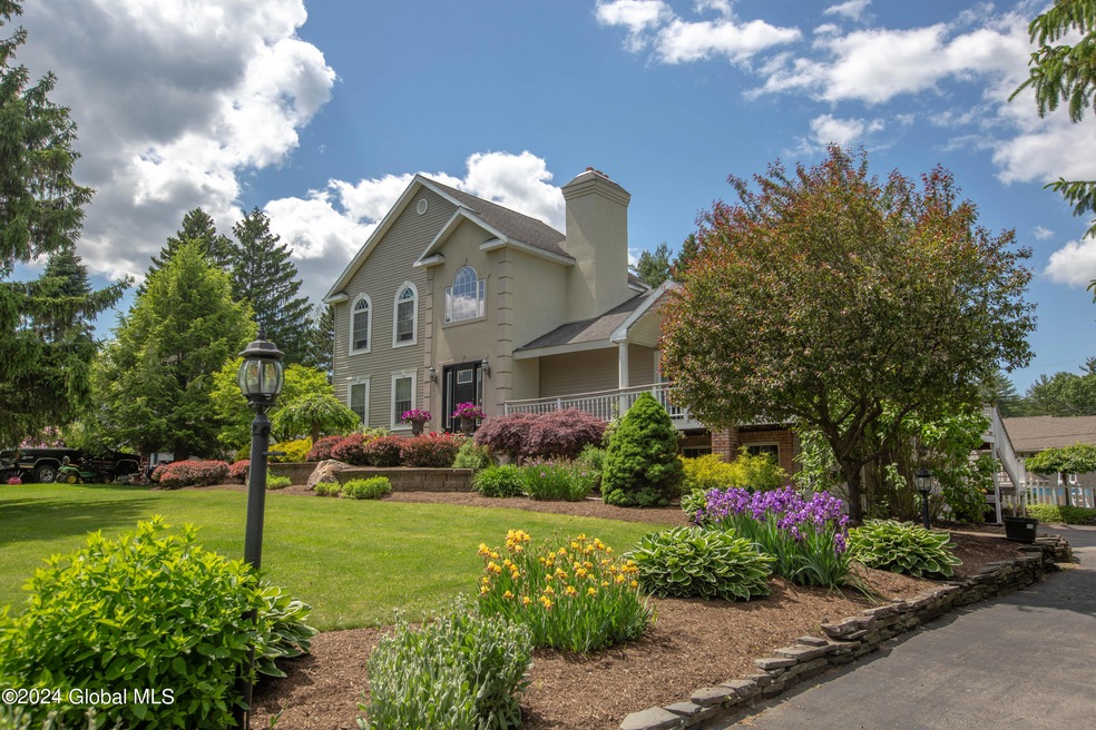 1079 Merlin Dr, Schenectady, NY 12309 - photo 1