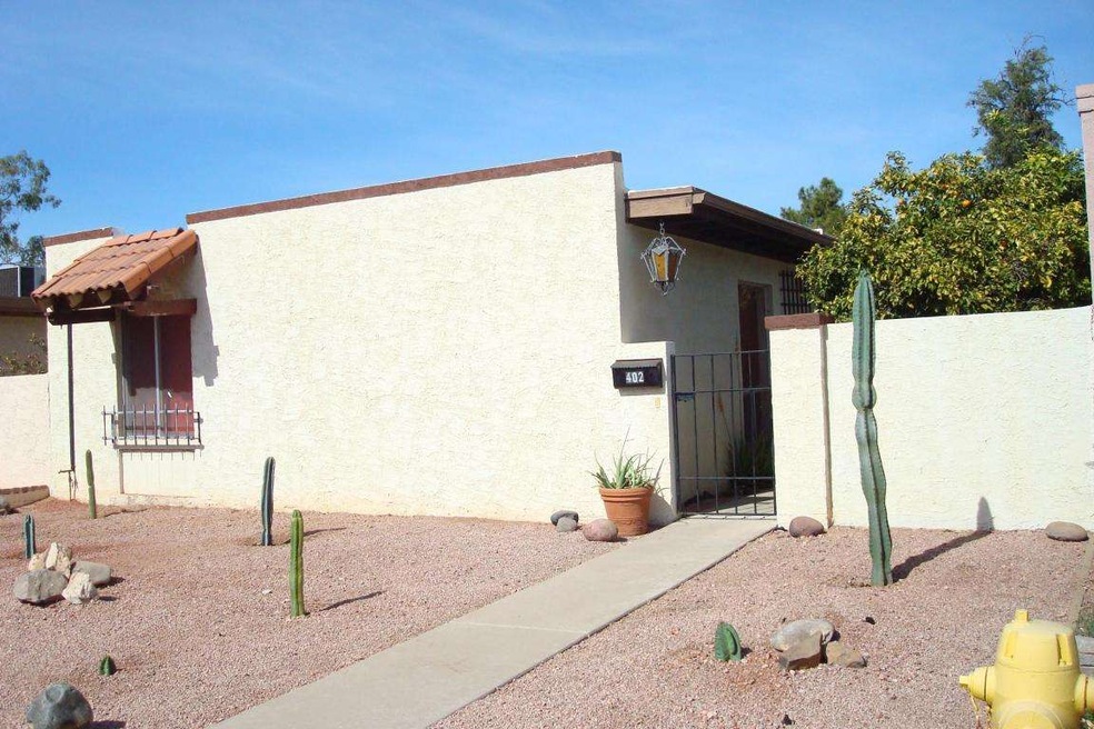 Front of patio home