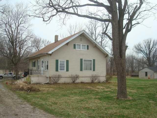 2425 E Kelley Rd, Frankfort, IN 46041 - photo 1