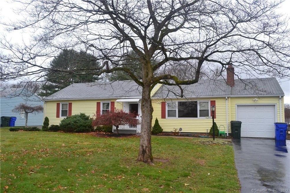 Well maintained with vinyl siding, front breezeway