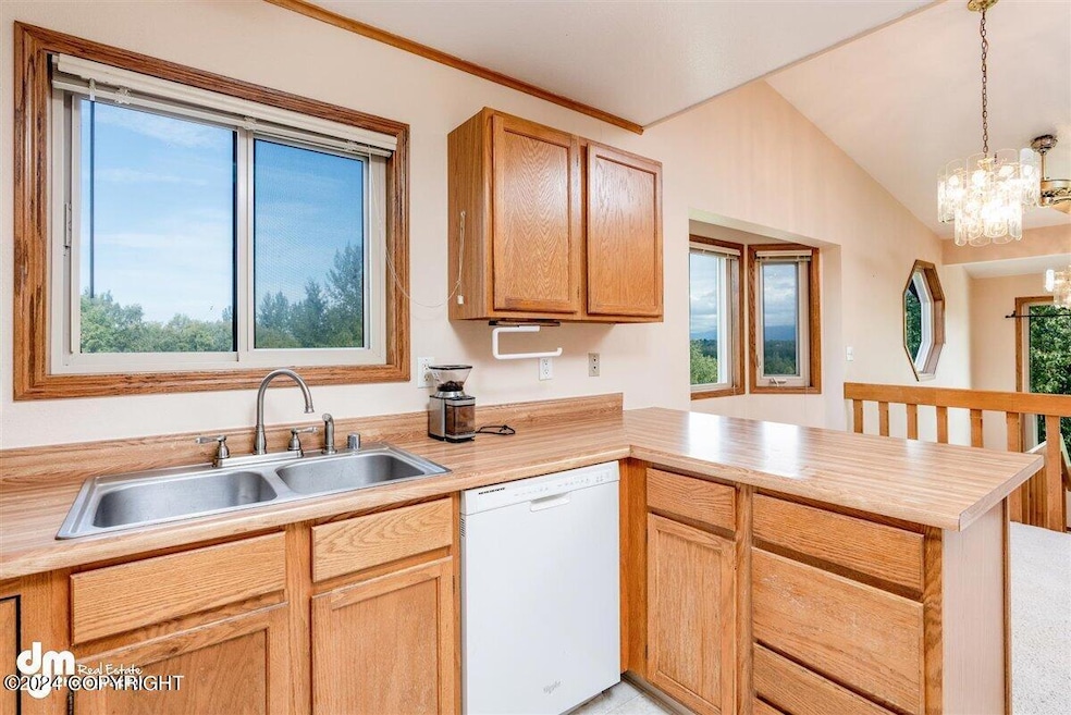 12-Kitchen_MAX9465-Edit