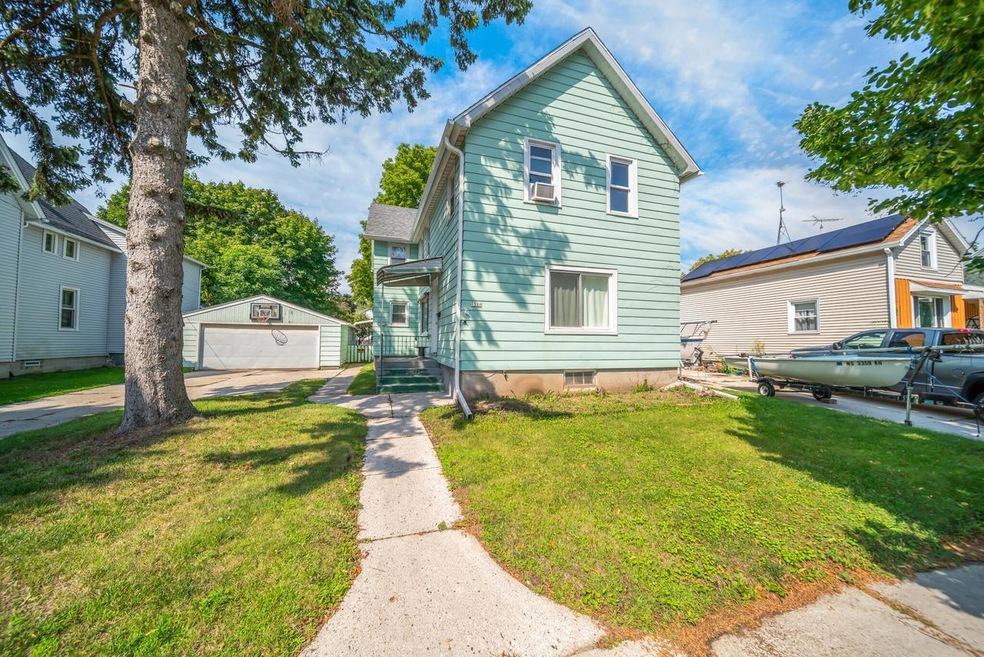 1528 N 11th Street