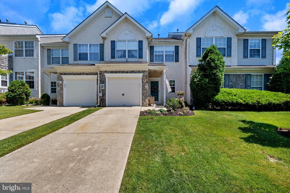 9 Glen Forest Rd, Mount Laurel, NJ 08054 - photo 1