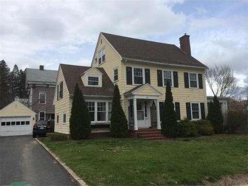 19 Lindbergh Ave, Holyoke, MA 01040 - photo 1