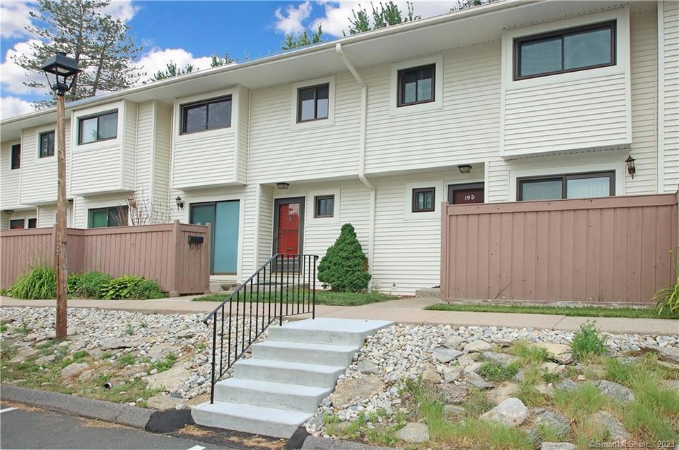 19 Woodland Ave unit C, Bloomfield, CT 06002 - photo 1