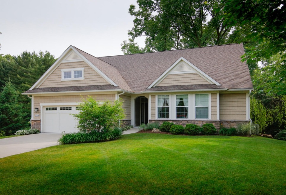 5506 N Red Pine Circle-101