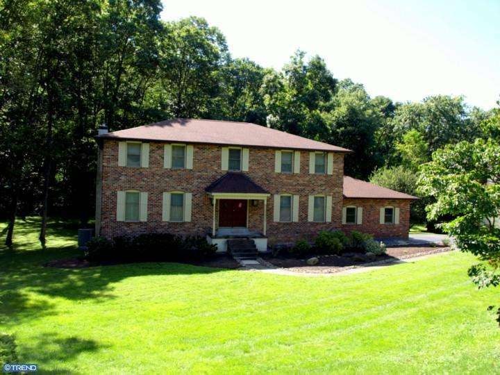 303 Sandcastle Ln, Bryn Mawr, PA 19010 - photo 1