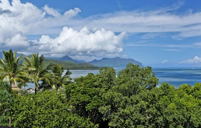 BREATHTAKING OCEAN & KOOLAU MOUNTAIN view from you