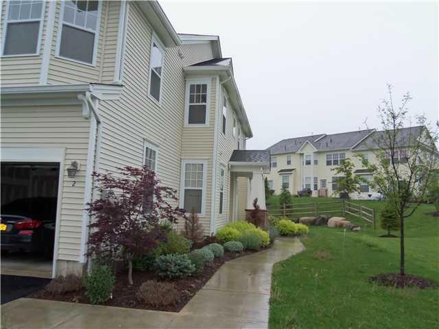 2 Avoncroft Ln, Middletown, NY 10940 - photo 1