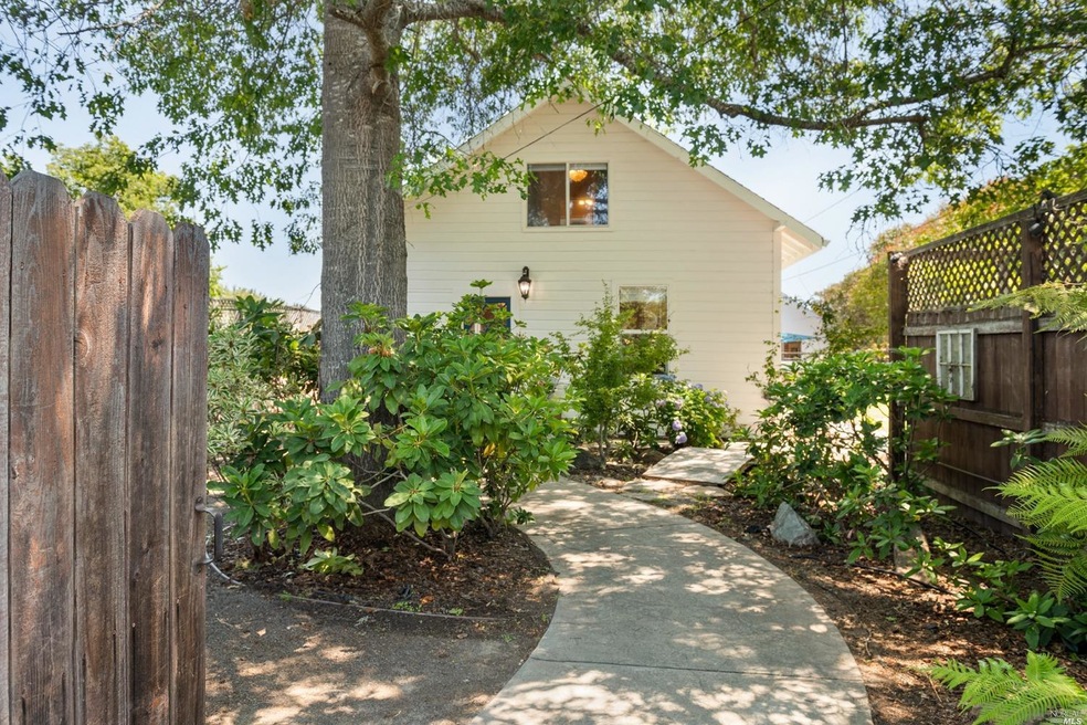 Sold $998,500 • Co-Listing Agent