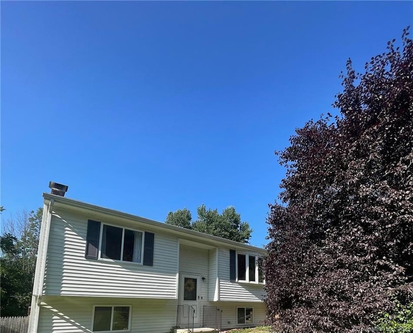 92 Dow Rd, Plainfield, CT 06374 - photo 1