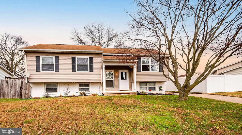 9 Hawkesbury Ct, Newark, DE 19702 - photo 1